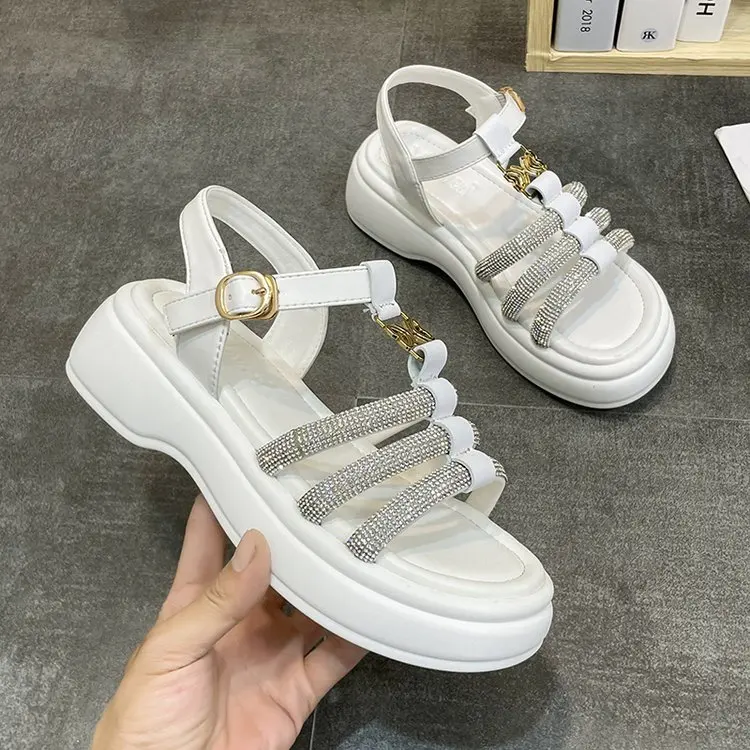 New Fashion Middle Heel Ladies Solid Color Casual Sequins Slipband Thick Bottom Summer Exquisite Ladies Large Size Sandals 
New Fashion Middle Heel Ladies Solid Color Casual Sequins Slipband Thick Bottom Summer Exquisite Ladies Large Size Sandals