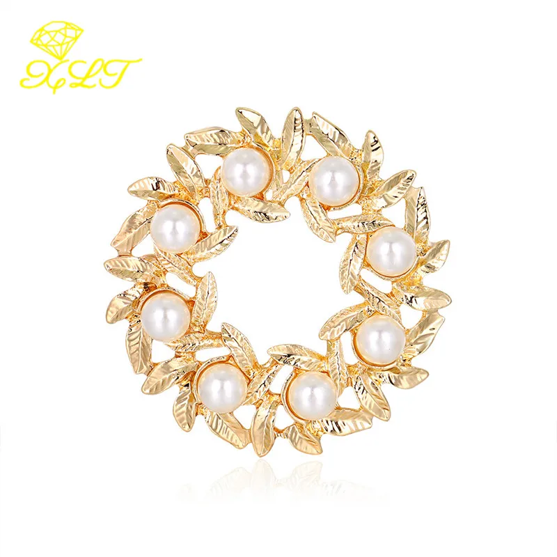 Baroque Style European and American Leaf Pearl Brooch Alloy Wreath Corsage Atmospheric Fashion Clothes Accessories
Baroque Style European and American Leaf Pearl Brooch Alloy Wreath Corsage Atmospheric Fashion Clothes Accessories