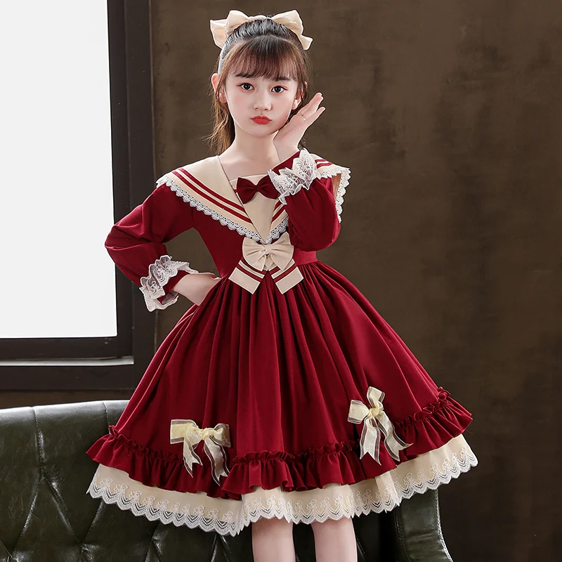 Детское кружевное платье в стиле «Принцесса эпохи Возрождения» 
Детское кружевное платье в стиле «Принцесса эпохи Возрождения»