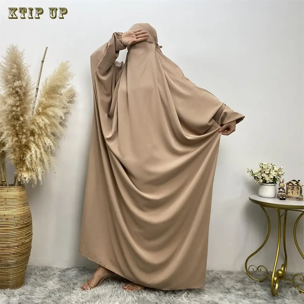 

Ramadan Middle East Dubai Arab Big Swing Solid Fashion Bat Sleeve Robe Large Muslim Dress Jilbab Femme Musulman Kaftan Moroccan