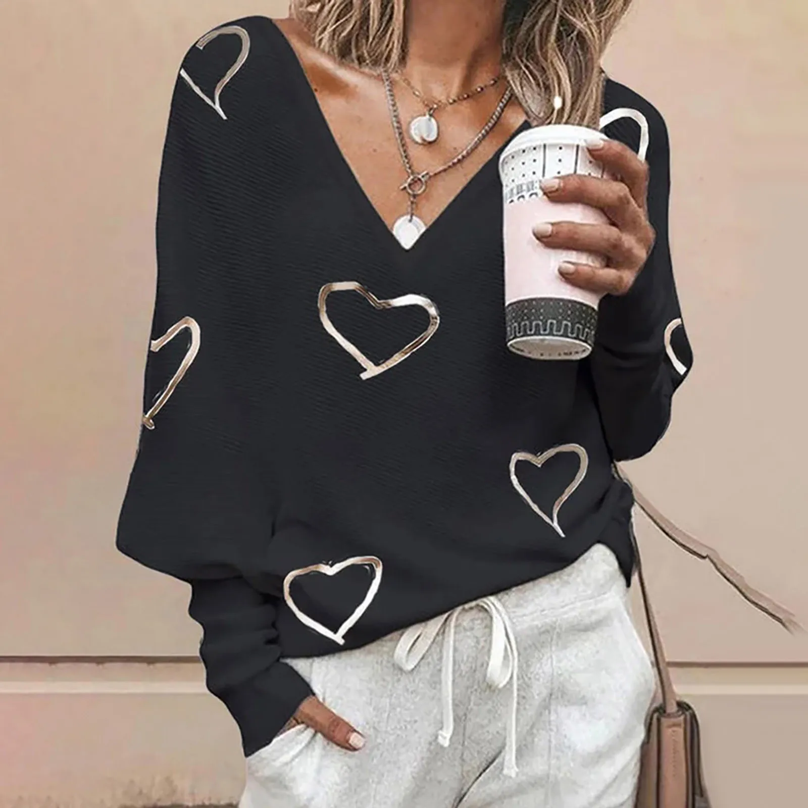 Women Blouse Fashion Casual Heart Print V Neck Loose Long Sleeve Shirt Top Harajuku Pullover Blouses Shirts Korean Clothing
Women Blouse Fashion Casual Heart Print V Neck Loose Long Sleeve Shirt Top Harajuku Pullover Blouses Shirts Korean Clothing