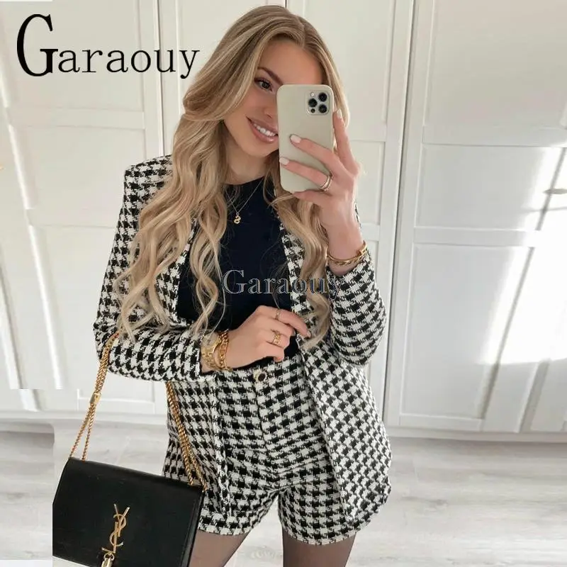 Garaouy 2022 New Spring Autumn Women Houndstooth Double Breasted Blazer Jacket Office Ladies Suit Casual Female Coat Ladies Tops
Garaouy 2022 New Spring Autumn Women Houndstooth Double Breasted Blazer Jacket Office Ladies Suit Casual Female Coat Ladies Tops