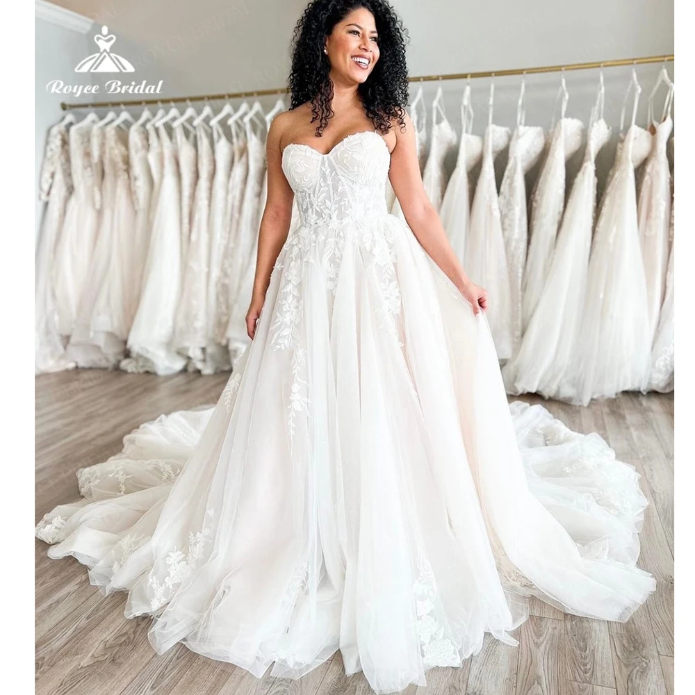 2023 A Line Boho Lace Appliques Beach Sleeveless Wedding Gown Tulle Court Train Backless Vestidos Civil Bridal Wedding Dress
2023 A Line Boho Lace Appliques Beach Sleeveless Wedding Gown Tulle Court Train Backless Vestidos Civil Bridal Wedding Dress