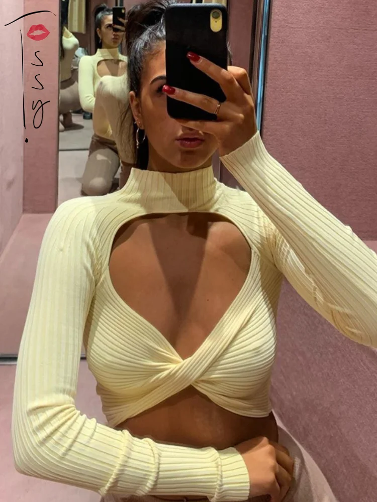 Tossy Ribbed Knitted Slim Bandage Cropped Top Women High Collar Hollow Out Long Sleeve Crop Top Y2k Ladies Casual Pullover 2022
Tossy Ribbed Knitted Slim Bandage Cropped Top Women High Collar Hollow Out Long Sleeve Crop Top Y2k Ladies Casual Pullover 2022