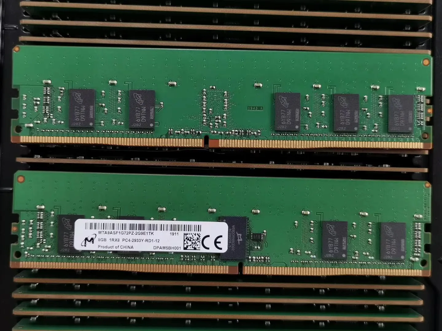 RAM Original Spotlight MTA9ASF1G72PZ-2G9E1 8G 1Rx8 PC4-2933Y REG server memory 
RAM Original Spotlight MTA9ASF1G72PZ-2G9E1 8G 1Rx8 PC4-2933Y REG server memory