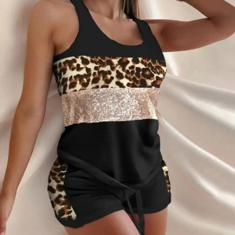 Summer Two-piece Women's Sportswear Homewear Contrasting Heart Print Vest Shorts Sports Suits Casual Girls Clothes Fitness
Summer Two-piece Women's Sportswear Homewear Contrasting Heart Print Vest Shorts Sports Suits Casual Girls Clothes Fitness