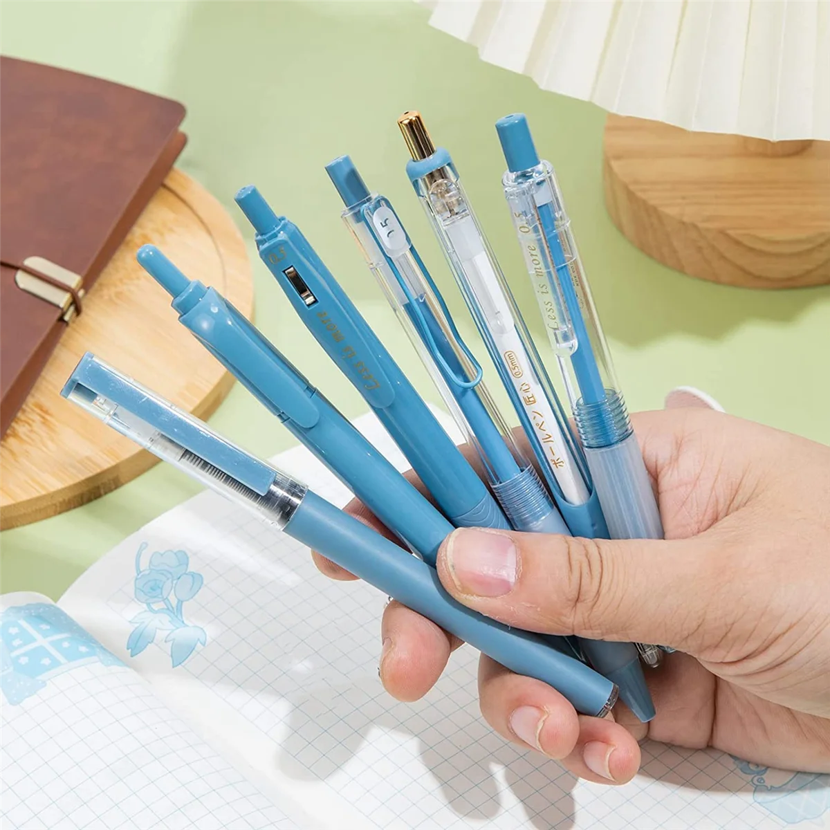 6Pcs Pastel Gel Ink Pen Set,5Pcs Black Ink Pens with 1Pcs Highlighter for Writing,Kawaii Retractable Gel Ink Pens,Blue
6Pcs Pastel Gel Ink Pen Set,5Pcs Black Ink Pens with 1Pcs Highlighter for Writing,Kawaii Retractable Gel Ink Pens,Blue