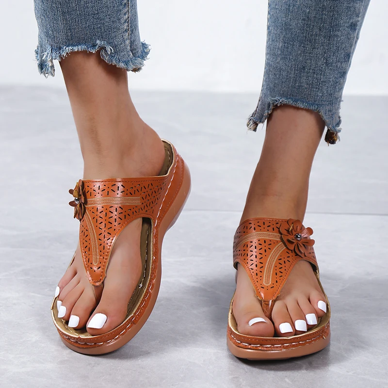 2022 Summer Flat Sandal for Women Colors Sandales Multicolor Retro Flowers Flip-flops Women Slippers Sandalias Platform Sandals
2022 Summer Flat Sandal for Women Colors Sandales Multicolor Retro Flowers Flip-flops Women Slippers Sandalias Platform Sandals