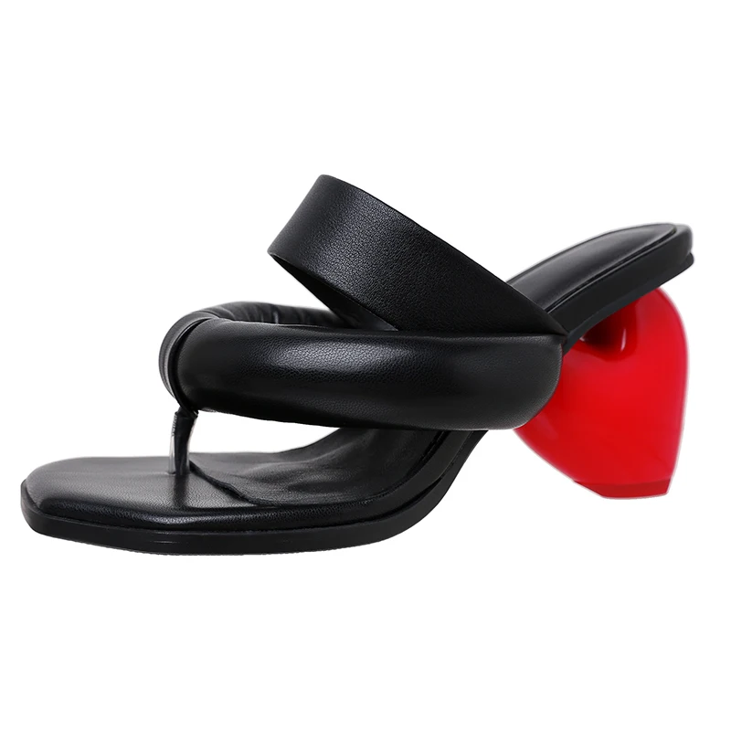 Women's Sandals Summer 2022 Square Toe Clip Black Bread Flip-Flops Stitching Hearts Stylish Light Leisure Heeled Half Slippers
Women's Sandals Summer 2022 Square Toe Clip Black Bread Flip-Flops Stitching Hearts Stylish Light Leisure Heeled Half Slippers