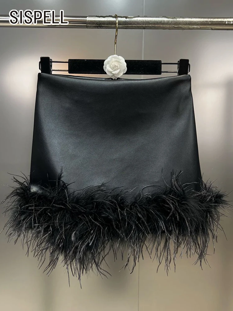 SISPELL Patchwork Feathers Mini Skirts Female High Waist Solid Pu Leather A Line Bodycon Skirt Female Clothing Spring 2023 Style
SISPELL Patchwork Feathers Mini Skirts Female High Waist Solid Pu Leather A Line Bodycon Skirt Female Clothing Spring 2023 Style