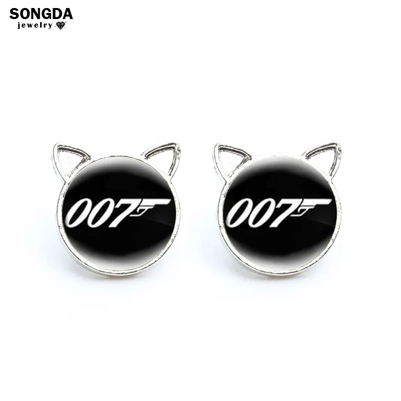 British Legend James Bond 007 Earrings Cosplay Glass Cabochon Bond Cute Cat Ear Stud Earring Fashion For Men Women Jewelry Gift
British Legend James Bond 007 Earrings Cosplay Glass Cabochon Bond Cute Cat Ear Stud Earring Fashion For Men Women Jewelry Gift