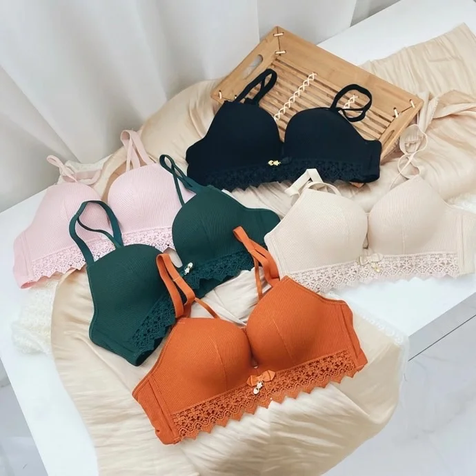 Normandy garden a generation of non steel ring breast adjustment bra, gathered anti sag correction bra
Normandy garden a generation of non steel ring breast adjustment bra, gathered anti sag correction bra