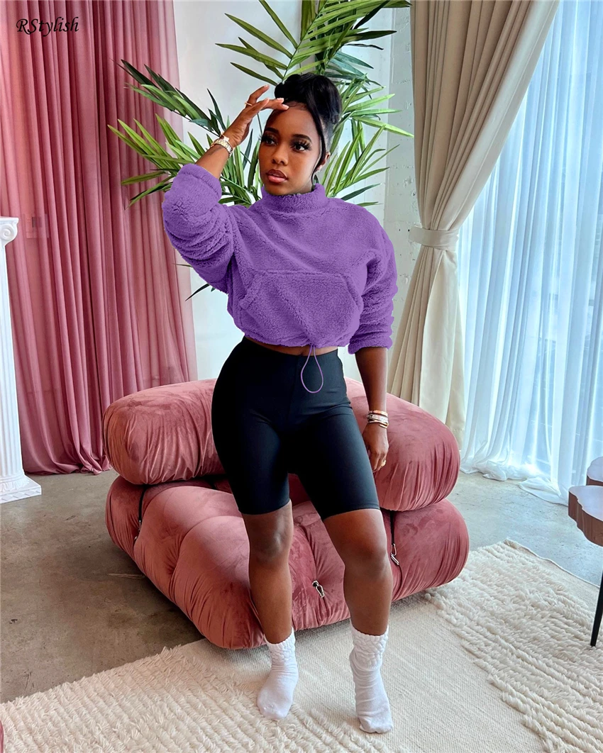 Casual Women Sets Long Sleeve Plush Warm Crop Tops+Black Shorts Matching Two Piece Set 2022 Winter Tracksuit Sportwear Outfits
Casual Women Sets Long Sleeve Plush Warm Crop Tops+Black Shorts Matching Two Piece Set 2022 Winter Tracksuit Sportwear Outfits
