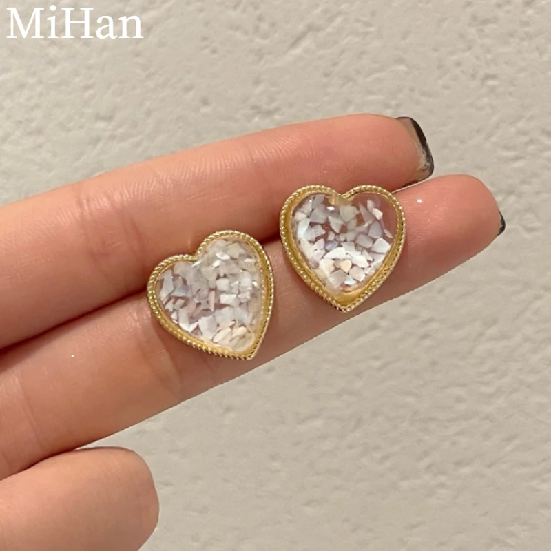Mihan Trendy Jewelry Heart Earrings Popular Design Sweet Temperament Resin Stud Earrings For Women Party Gifts Wholesale
Mihan Trendy Jewelry Heart Earrings Popular Design Sweet Temperament Resin Stud Earrings For Women Party Gifts Wholesale