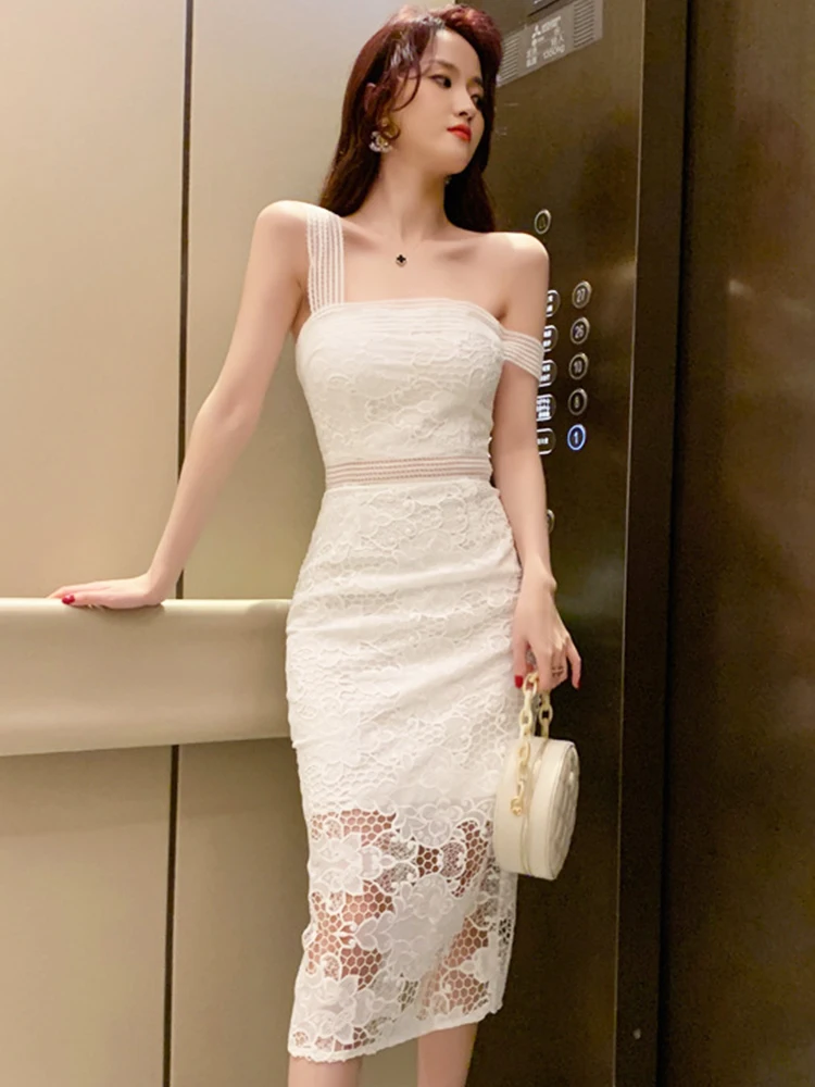 2022 Summer White Lace Sweet Sexy Dress Women Hollow Hook Floral Sleeveless Slip Wrap Hip Slit Bodycon Skinny Femme Outfits Robe
2022 Summer White Lace Sweet Sexy Dress Women Hollow Hook Floral Sleeveless Slip Wrap Hip Slit Bodycon Skinny Femme Outfits Robe