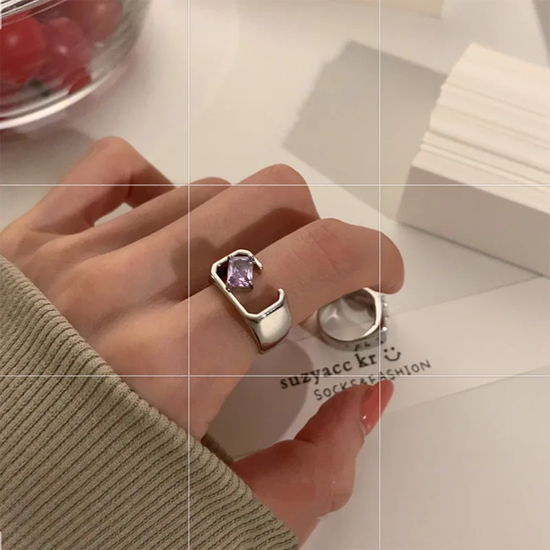 2023 New Purple Color Zirconia Ring for Women Sweet Cool Fashion Personality Party Jewelry Gift
2023 New Purple Color Zirconia Ring for Women Sweet Cool Fashion Personality Party Jewelry Gift