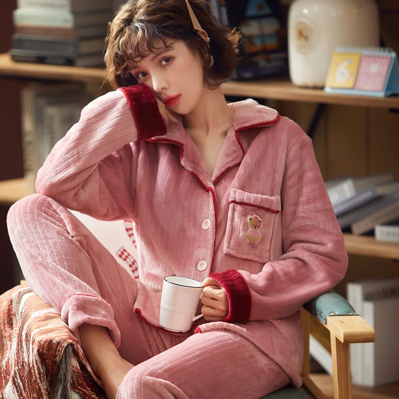 Women Pajamas Sets Winter Warm Coral Flannel Plus Sleepwear Thick 2pcs Long-Sleeved Pajama for Women Home Clothes Suit Pijama
Women Pajamas Sets Winter Warm Coral Flannel Plus Sleepwear Thick 2pcs Long-Sleeved Pajama for Women Home Clothes Suit Pijama