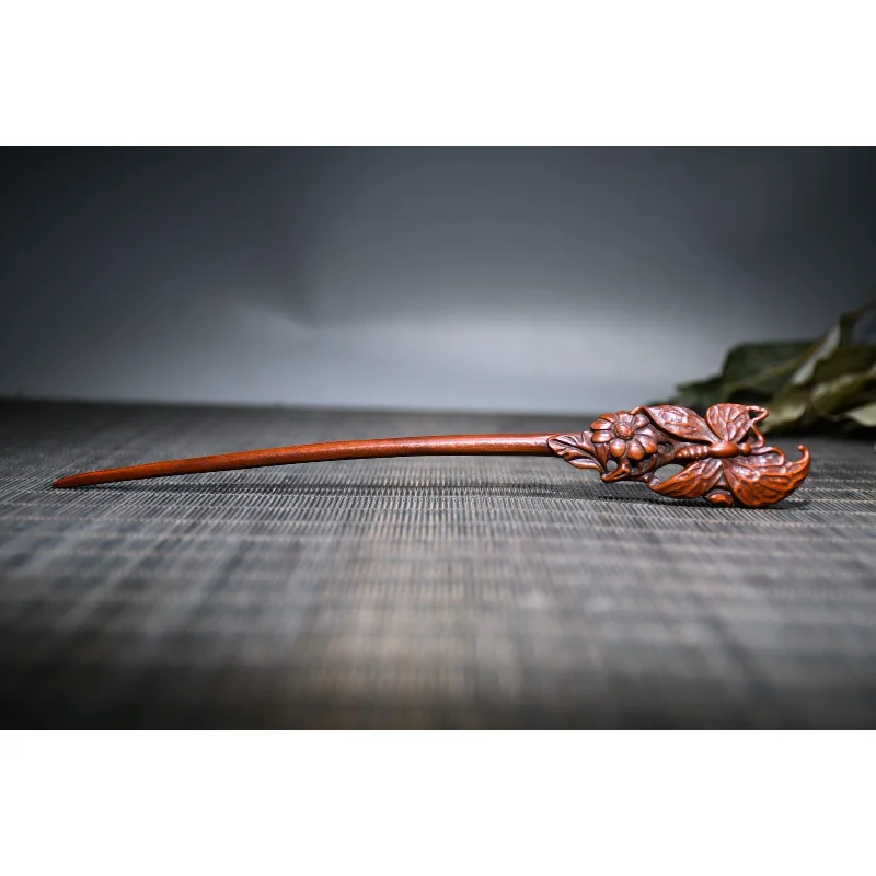 8" Collect China Box-wood Hand Engraving Pretty Butterfly Flower Hairpin Statue Craft Gift Decoration Home Decore
8" Collect China Box-wood Hand Engraving Pretty Butterfly Flower Hairpin Statue Craft Gift Decoration Home Decore