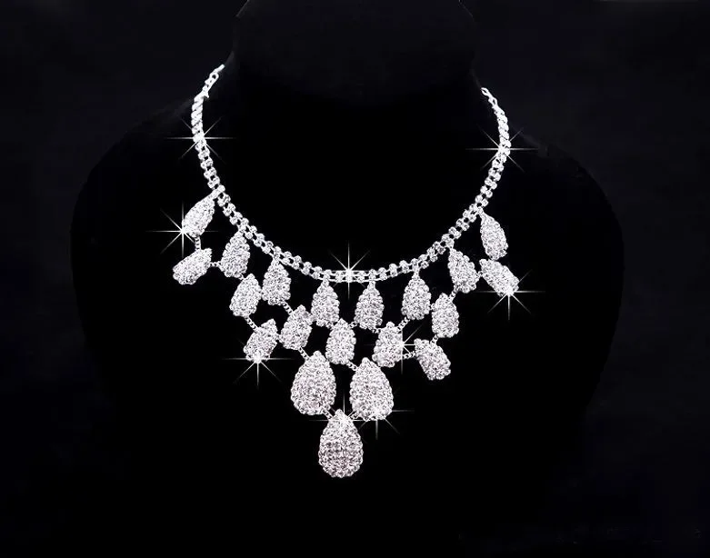Elegant Sparky Bridal Jewelry Romantic Rhinestones Tiaras Sliver Crystal Necklace and Earrings Wedding Accessories
Elegant Sparky Bridal Jewelry Romantic Rhinestones Tiaras Sliver Crystal Necklace and Earrings Wedding Accessories