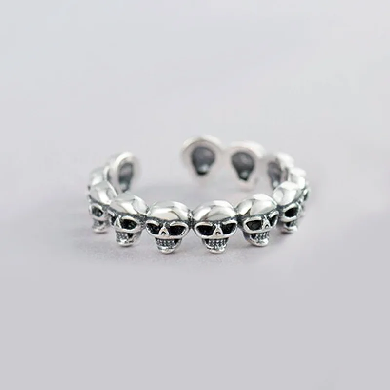 Retro Skull Ring Design Personality INS Punk Style Hip-hop Open Adjustable Ring 
Retro Skull Ring Design Personality INS Punk Style Hip-hop Open Adjustable Ring
