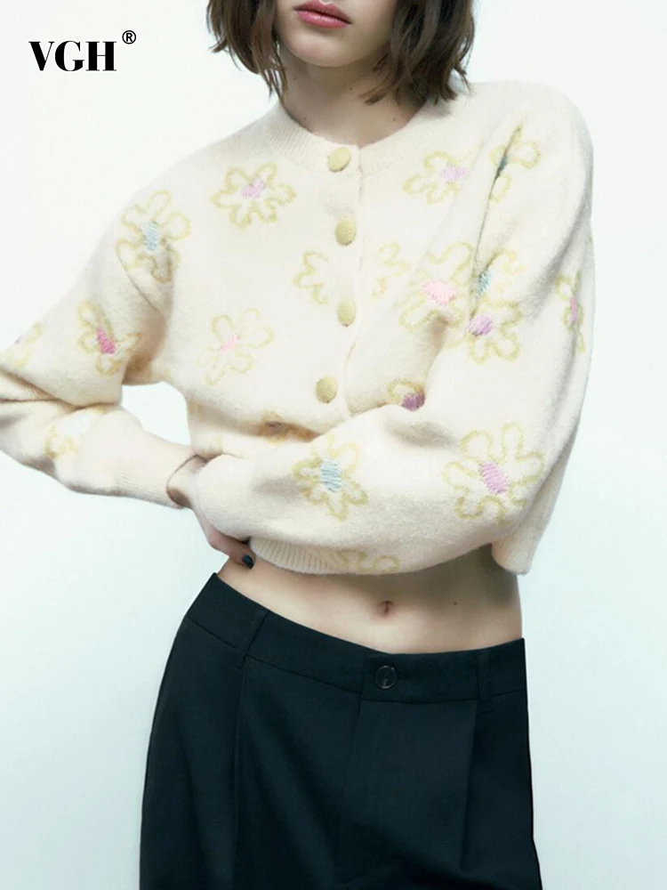 VGH Casual Printing Sweater For Women Round Neck Long Sleeve Patchwork Single Breasted Hit Color Cardigan Female Winter Clothing
VGH Casual Printing Sweater For Women Round Neck Long Sleeve Patchwork Single Breasted Hit Color Cardigan Female Winter Clothing