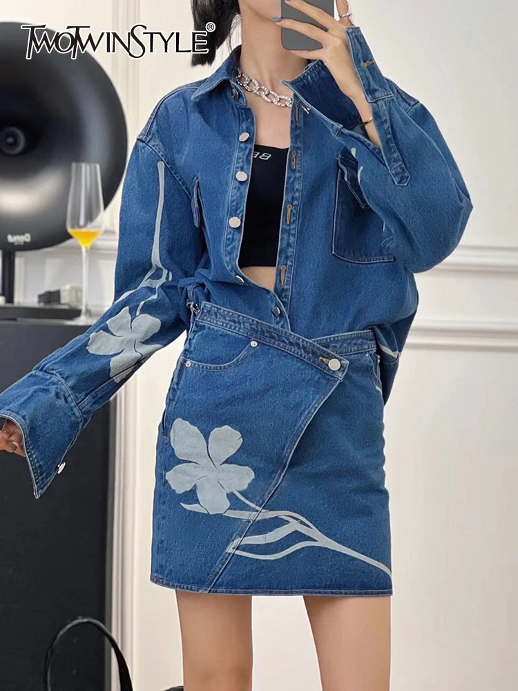 TWOTWINSTYLE Slim Denim Two Piece Set For Women Lapel Long Sleeve Shirt High Waist Irregular Mini Skirts Print Sets Female 2022
TWOTWINSTYLE Slim Denim Two Piece Set For Women Lapel Long Sleeve Shirt High Waist Irregular Mini Skirts Print Sets Female 2022