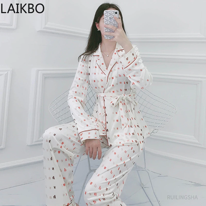 Women Winter Warm Velvet Pajama Sets Sexy Plus Size Turn-Down Collar Pijama Top Star Print Famale Comfortable Pijama Lounge Wear
Women Winter Warm Velvet Pajama Sets Sexy Plus Size Turn-Down Collar Pijama Top Star Print Famale Comfortable Pijama Lounge Wear