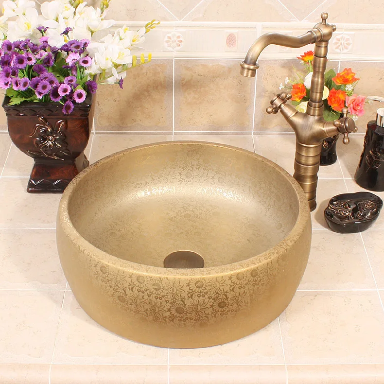 So beautiful Jingdezhen wash basin bathroom sinks bowl factory directly art hand painted ceramic pottery sink
So beautiful Jingdezhen wash basin bathroom sinks bowl factory directly art hand painted ceramic pottery sink