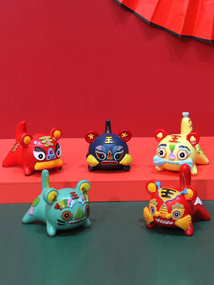 Five s Linmen National Tide Year Mascot Series Tiger Mobile Phone Holder Table Decoration Small Ornaments Cute Gift
Five s Linmen National Tide Year Mascot Series Tiger Mobile Phone Holder Table Decoration Small Ornaments Cute Gift