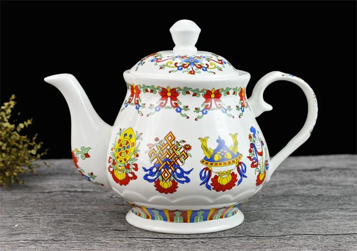 Creative small Tibetan eight treasure auspicious teapot, butter tea set, National Ceramic lotus pot
Creative small Tibetan eight treasure auspicious teapot, butter tea set, National Ceramic lotus pot