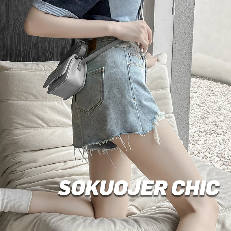 High-quality High Waist Jeans Women's Summer New Loose Show Thin Outer Wear Shorts Wide Leg Ripped Pants shorts
High-quality High Waist Jeans Women's Summer New Loose Show Thin Outer Wear Shorts Wide Leg Ripped Pants shorts
