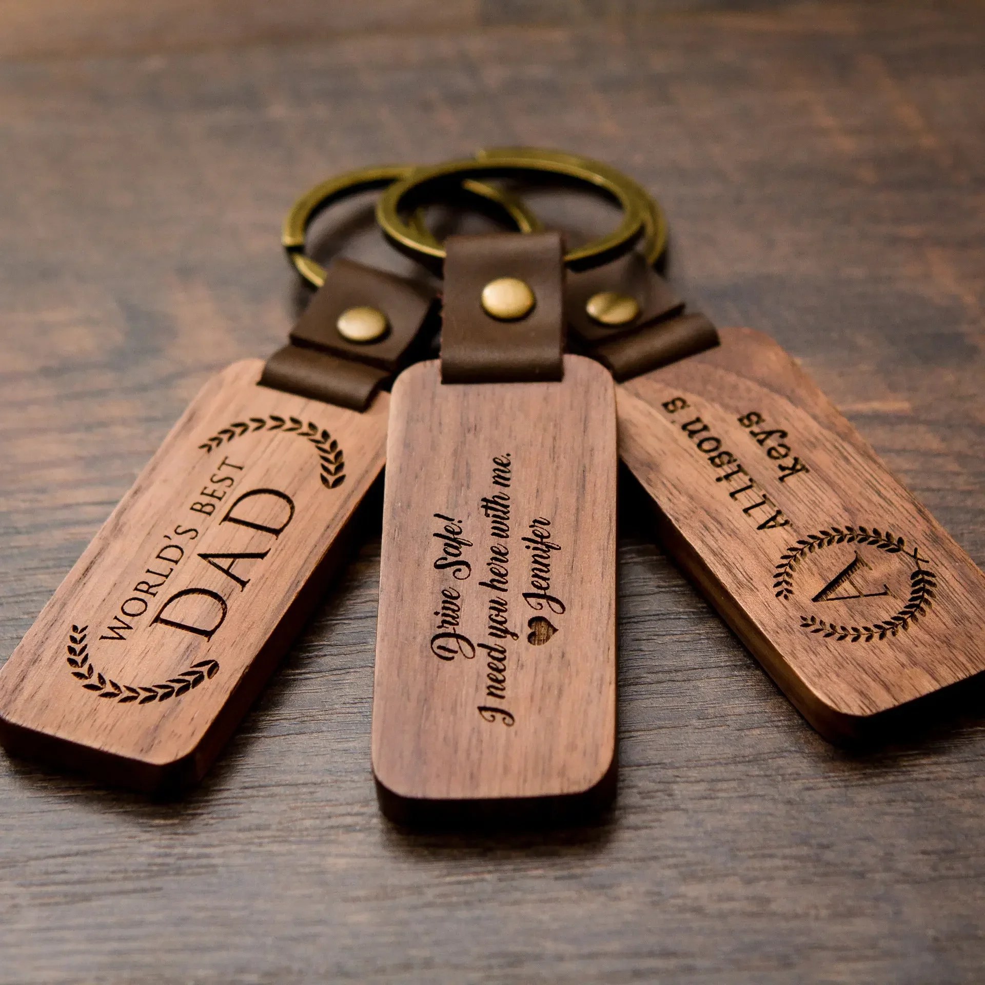 New Customized PU Leather DIY Wooden Keychain Blank Wood Keyring Square Engraved Car Key Chains Retro for Friends Lovers Family
New Customized PU Leather DIY Wooden Keychain Blank Wood Keyring Square Engraved Car Key Chains Retro for Friends Lovers Family