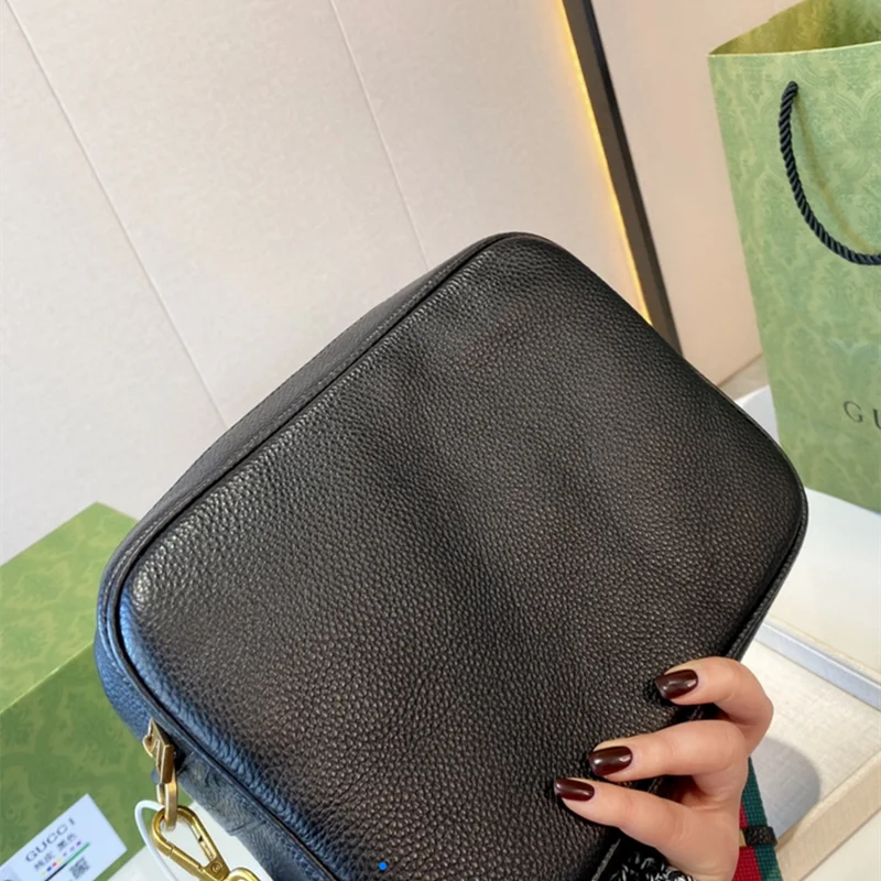 Top Quality Leather Bag Women Luxury Brand Fashion Classic Designer Chest Bag 1:1 Copy Highest Version Sport Purse 25-18 cm gg
Top Quality Leather Bag Women Luxury Brand Fashion Classic Designer Chest Bag 1:1 Copy Highest Version Sport Purse 25-18 cm gg