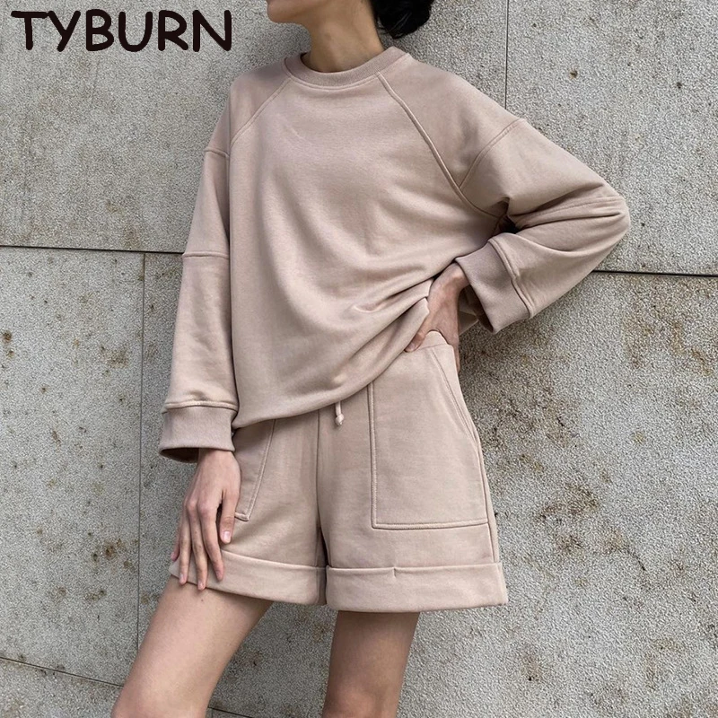 TYBURN Spring Summer Suit with Shorts Sweatshirt Loose Oversize Green Tracksuit 2 Piece Set Women's Shorts and Top Outfits
TYBURN Spring Summer Suit with Shorts Sweatshirt Loose Oversize Green Tracksuit 2 Piece Set Women's Shorts and Top Outfits