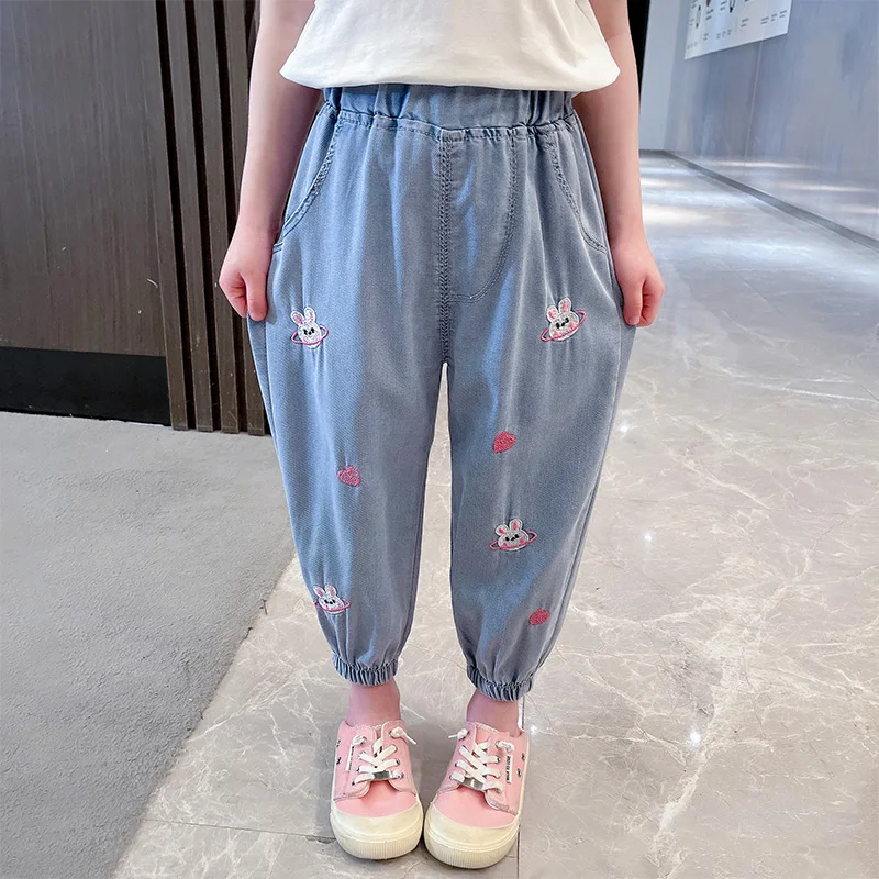 Summer New Trend Girl Princess Casual Fashion Love Rabbit Jeans Anti-mosquito In Small Children
Summer New Trend Girl Princess Casual Fashion Love Rabbit Jeans Anti-mosquito In Small Children