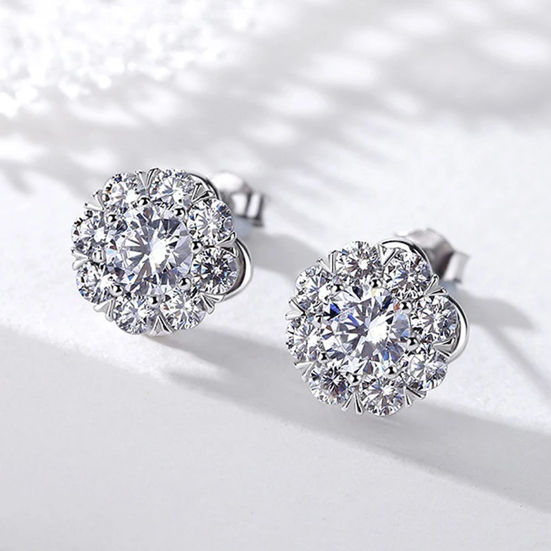 Korean Personalized Round Simple Classic Shine Earrings Atmosphere Fashion Micro Inlaid Flash Zircon Earrings Tassel Sweet Gift 
Korean Personalized Round Simple Classic Shine Earrings Atmosphere Fashion Micro Inlaid Flash Zircon Earrings Tassel Sweet Gift