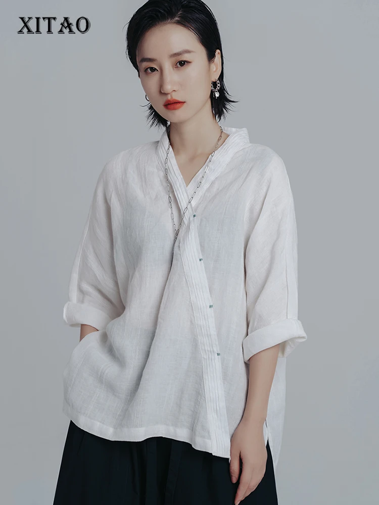 XITAO Vintage Zen Shirt Solid Color Slanted Placket V-neck Chinese Style Top Loose Casual New Three Quarter Sleeve Women ZY6704
XITAO Vintage Zen Shirt Solid Color Slanted Placket V-neck Chinese Style Top Loose Casual New Three Quarter Sleeve Women ZY6704
