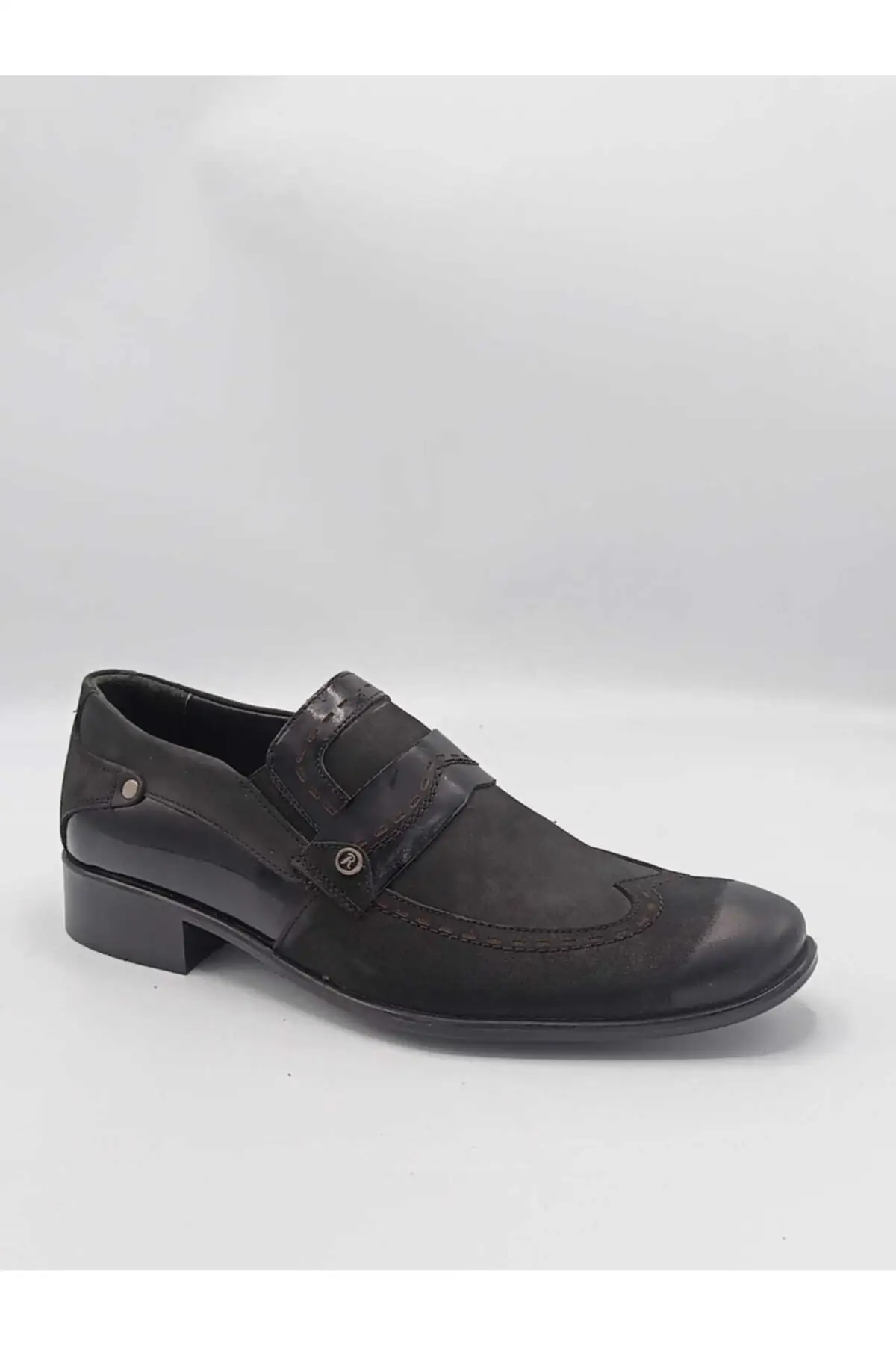 Men's Shoes R & Year Genuine Leather Dark Black Casual Summer New Style Men Loafers Soft Comfortable Comfortable Shoes
Men's Shoes R & Year Genuine Leather Dark Black Casual Summer New Style Men Loafers Soft Comfortable Comfortable Shoes