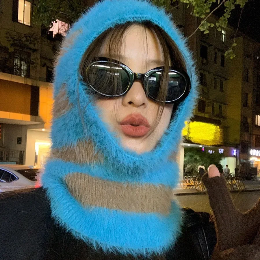 Winter Design Balaclava Knitted Women's Hat Stripe Mink Hair Cap Bonnets for Female Personality Neck Warm Skullies Beanies Gorra
Winter Design Balaclava Knitted Women's Hat Stripe Mink Hair Cap Bonnets for Female Personality Neck Warm Skullies Beanies Gorra