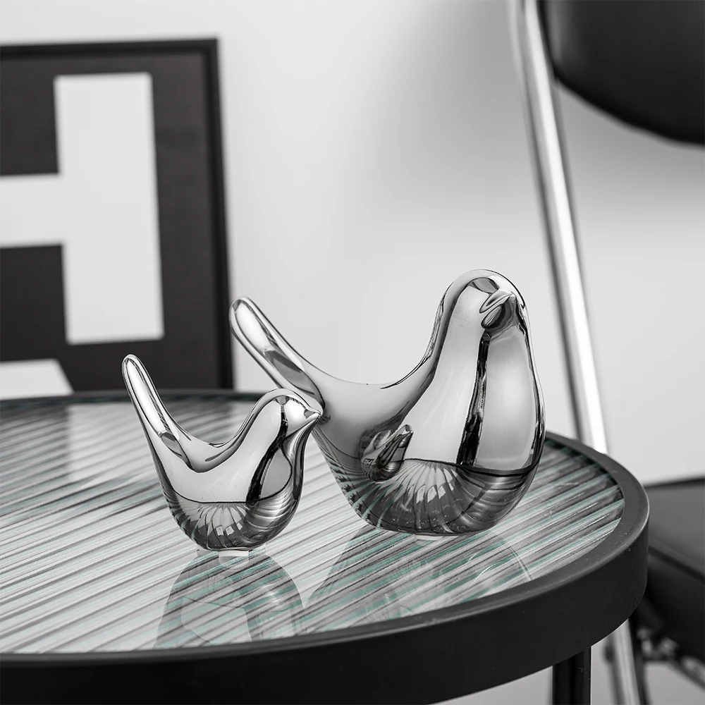 Modern Aesthetic Home Decor Electroplated Bird Statue Room Decor Sculptures Figurines Desk Office Accessories Bookshelf Decor
Modern Aesthetic Home Decor Electroplated Bird Statue Room Decor Sculptures Figurines Desk Office Accessories Bookshelf Decor