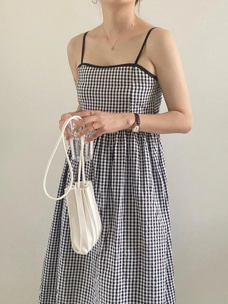 Vintage Square Neck Fold Woman Dress Waist Slim Plaid Suspender Dress Midi Dress One Piece Korean Chic Summer Dress Casual Dress
Vintage Square Neck Fold Woman Dress Waist Slim Plaid Suspender Dress Midi Dress One Piece Korean Chic Summer Dress Casual Dress