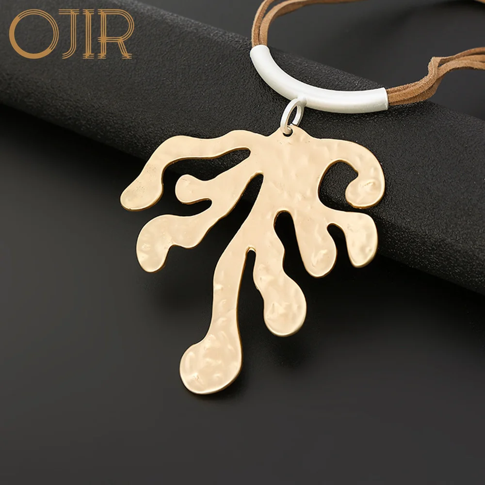 New in Vintage Stranger Things Necklace for Women Korean Fashion Irregular Chokers Gold Color Suspension Pendants Gothic Jewelry
New in Vintage Stranger Things Necklace for Women Korean Fashion Irregular Chokers Gold Color Suspension Pendants Gothic Jewelry