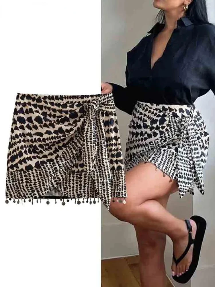 Sexy Y2K Print Tassels Mini Skirts For Women Vintage Lace Up Beading Hip Package Female Skirt Casual Fold Vestidos 2023 Summer
Sexy Y2K Print Tassels Mini Skirts For Women Vintage Lace Up Beading Hip Package Female Skirt Casual Fold Vestidos 2023 Summer