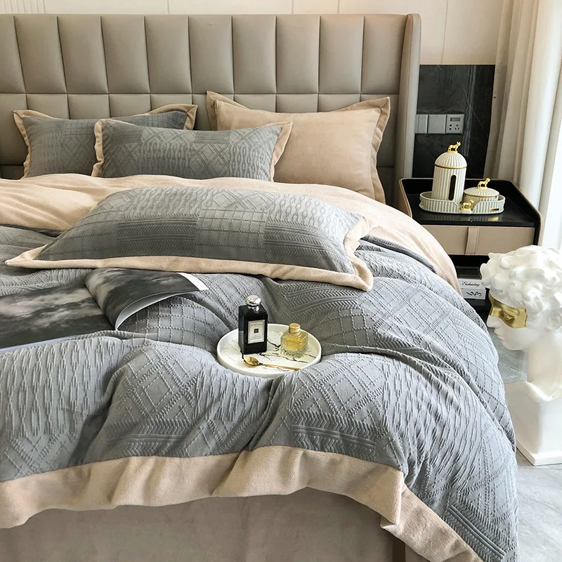 Three-Dimensional Carved Milk Fiber Bed Four-Piece Thickened Flange Coral Velvet Double-Sided Velvet Quilt Cover Bed Sheet
Three-Dimensional Carved Milk Fiber Bed Four-Piece Thickened Flange Coral Velvet Double-Sided Velvet Quilt Cover Bed Sheet