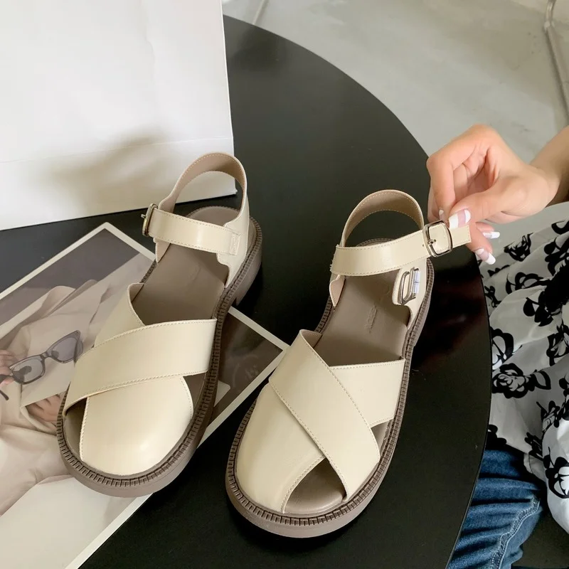 New Fashion Sandals Women's 2022 Summer Black Retro Casual Women's Shoes Trendy Trendy Niche Design All-match Women's Sandals
New Fashion Sandals Women's 2022 Summer Black Retro Casual Women's Shoes Trendy Trendy Niche Design All-match Women's Sandals
