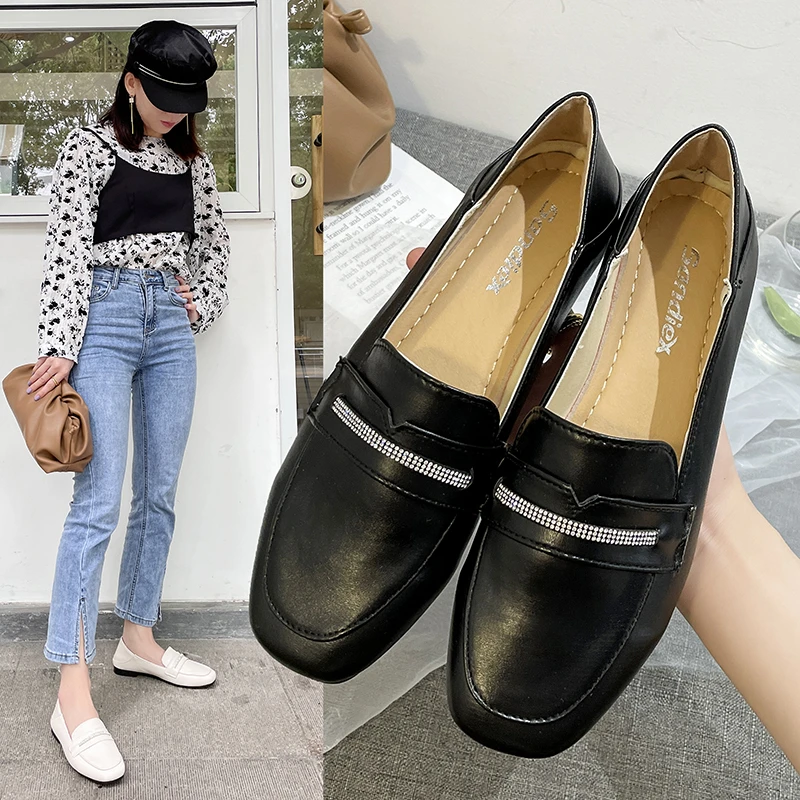 Plus Size 35-43 Women Loafers White Slip on Flat Shoe Black Leather Casual Shoes Woman Square Toe Boat Shoe Zapatos Mujer
Plus Size 35-43 Women Loafers White Slip on Flat Shoe Black Leather Casual Shoes Woman Square Toe Boat Shoe Zapatos Mujer
