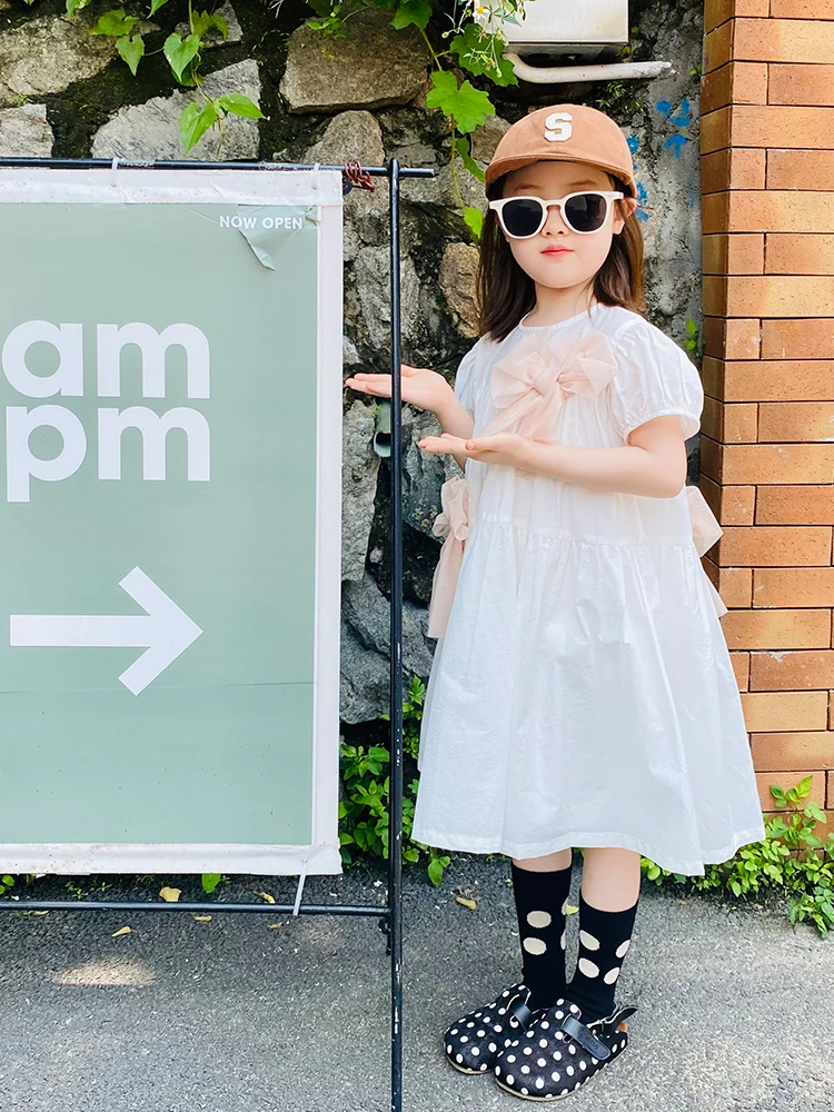 imakokoni original sweet white loose dress short sleeve summer bow decoration children's clothing 22916
imakokoni original sweet white loose dress short sleeve summer bow decoration children's clothing 22916