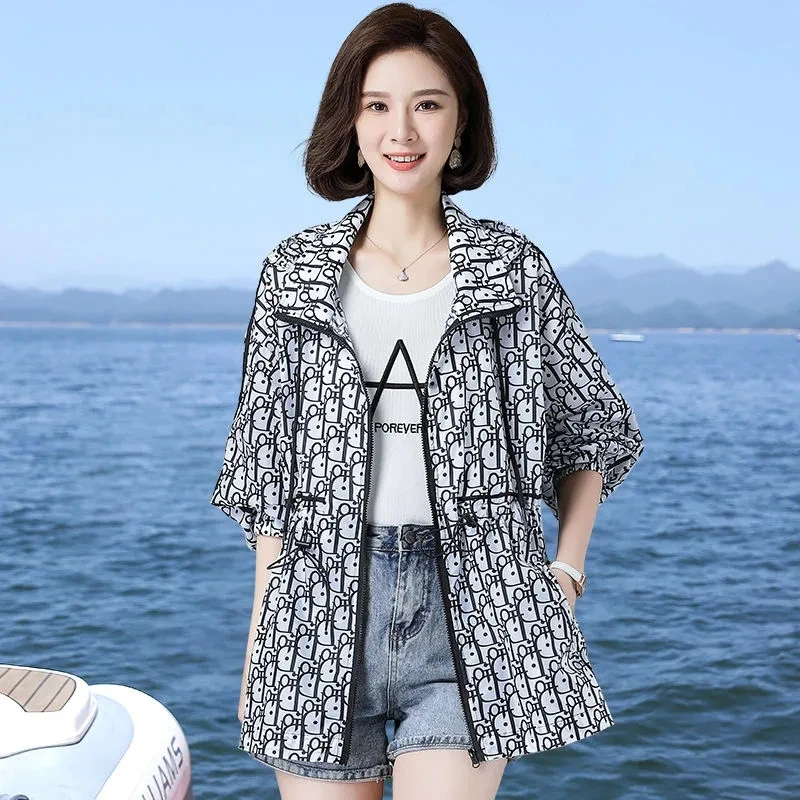 Women's Sun Protection Clothing Summer 2022 New Female Outerwear Mid-Length Printing Anti-UV Outdoor Breathable Hooded Thin Coat
Women's Sun Protection Clothing Summer 2022 New Female Outerwear Mid-Length Printing Anti-UV Outdoor Breathable Hooded Thin Coat