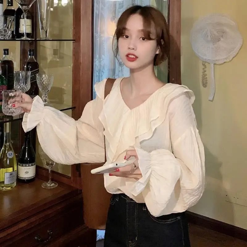 2022 Early Autumn Women New Ruffled V-neck Shirt Tops Female Long-sleeved Chiffon Shirts Ladies Solid Color Casual Blouses W243
2022 Early Autumn Women New Ruffled V-neck Shirt Tops Female Long-sleeved Chiffon Shirts Ladies Solid Color Casual Blouses W243