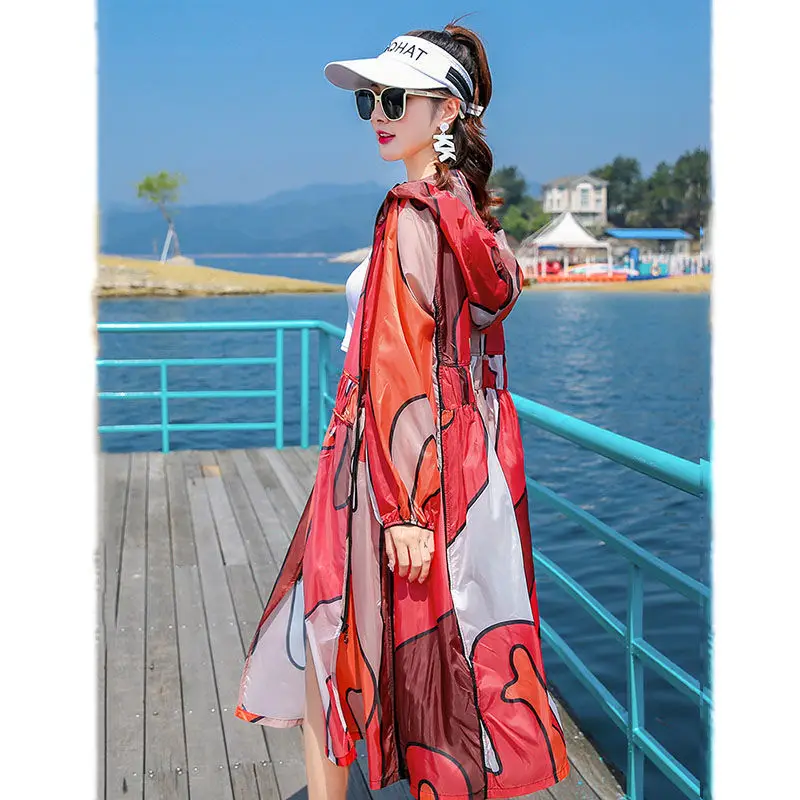 2022 Women Summer New Thin Sun Protection Clothing Female Long Sleeve Loose Hooded Jackets Ladies Print Sunscreen Coats T179
2022 Women Summer New Thin Sun Protection Clothing Female Long Sleeve Loose Hooded Jackets Ladies Print Sunscreen Coats T179